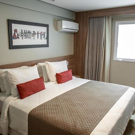 Dubai Suites Montes Claros Buitenkant foto
