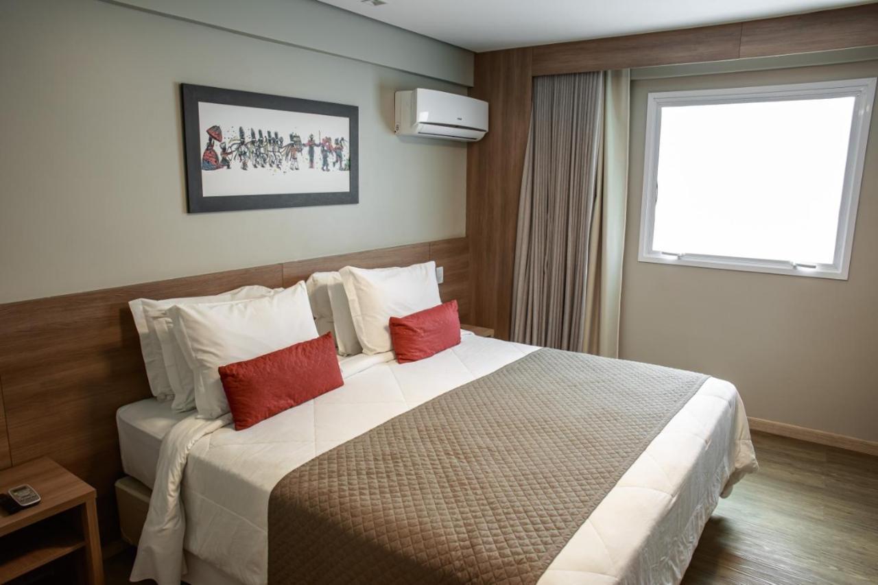 Dubai Suites Montes Claros Buitenkant foto