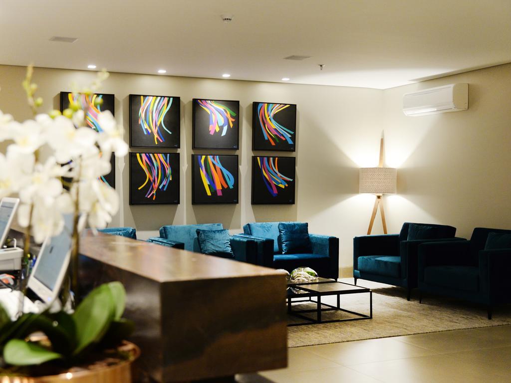 Dubai Suites Montes Claros Buitenkant foto
