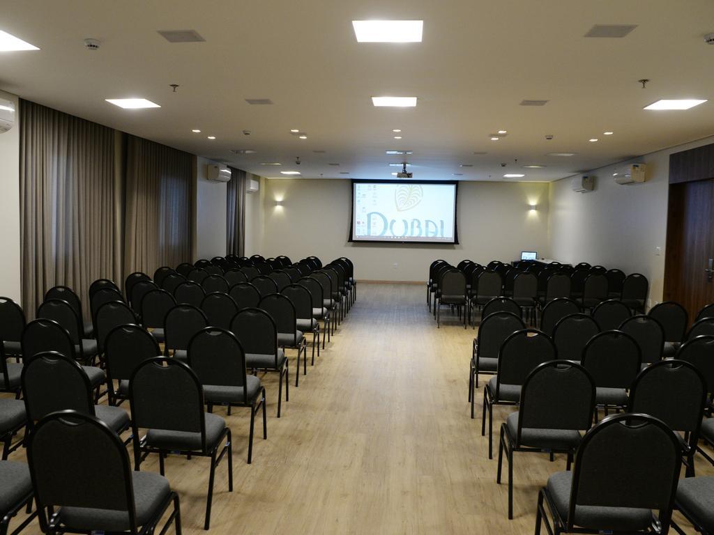 Dubai Suites Montes Claros Buitenkant foto